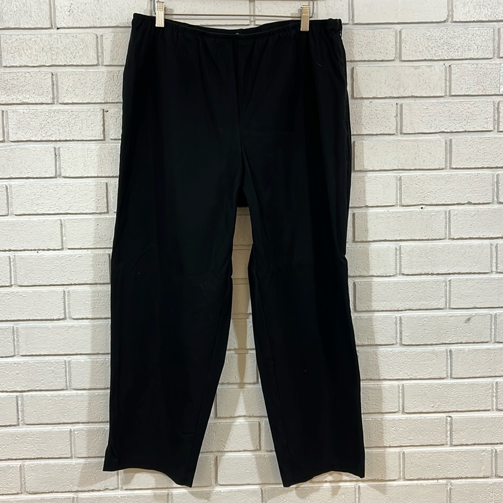 Eileen Fisher Woman Black Tapered Pants